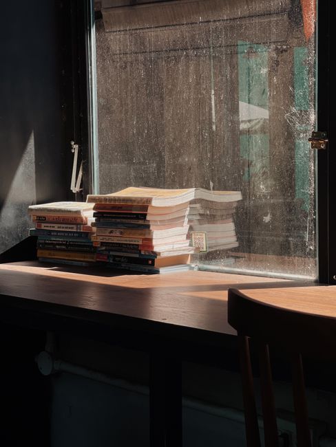 Boeken in warm licht, het verhaal achter het boek Almelo er was eens